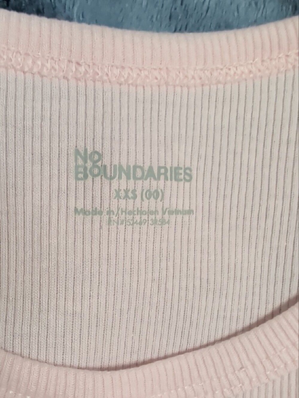 No Boundaries Light Pink Ribbed Tank - Picture 2 of 3
